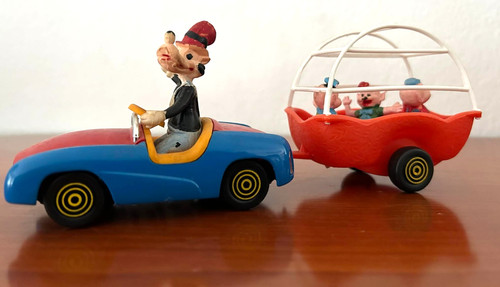 Automobilina polistil con - 1:43,